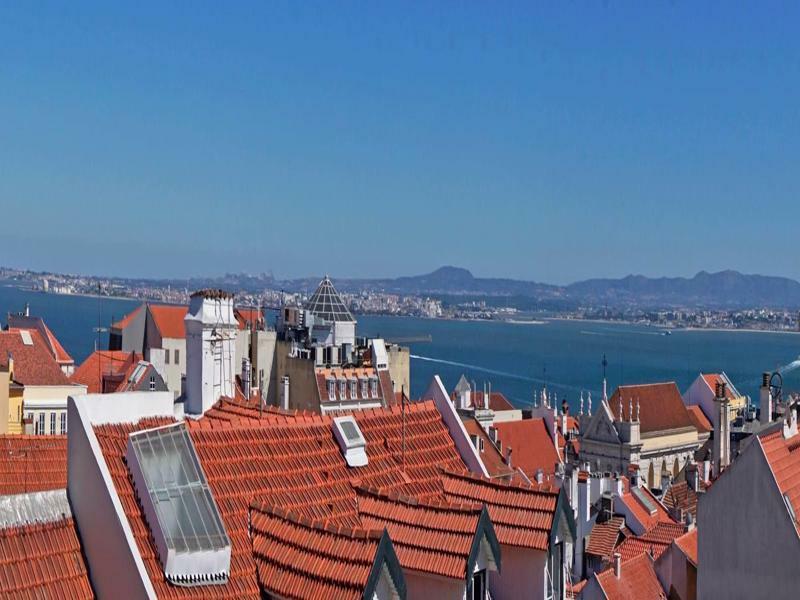 Colours Bairro Alto *